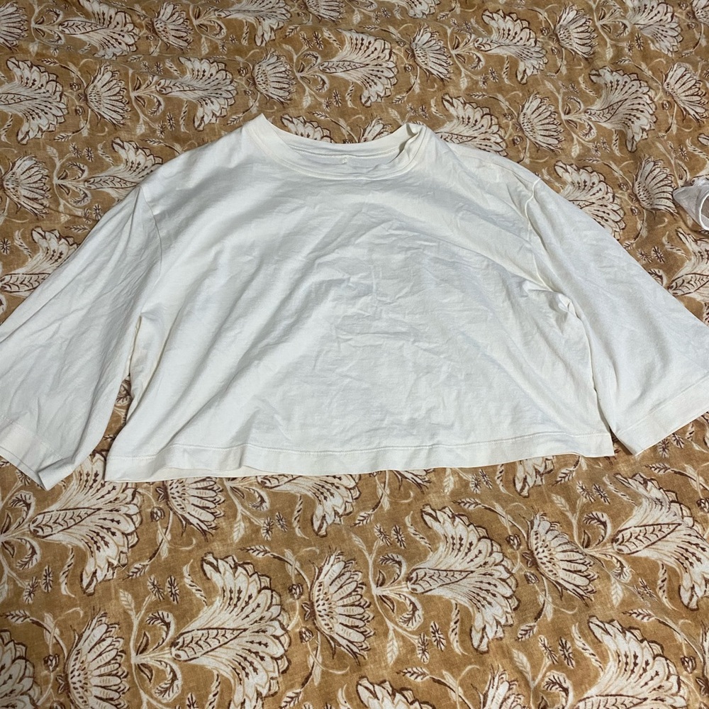 Lululemon crop top